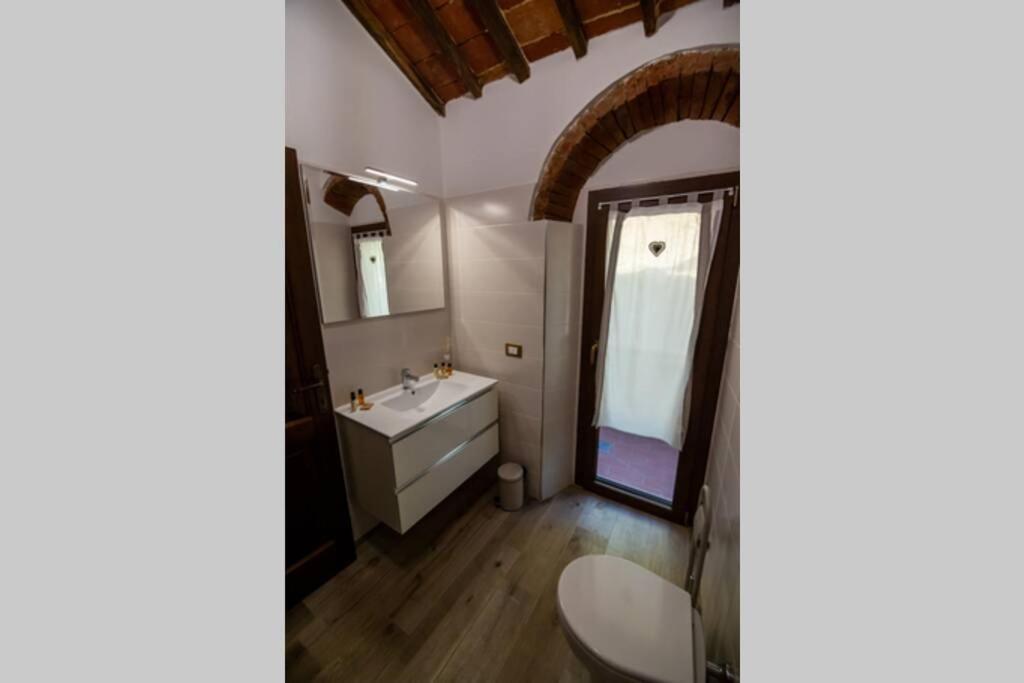 Castiglion Fiorentino Chicca Sotto La Torre Exterior foto